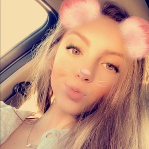 Meet your Posher, Rriley